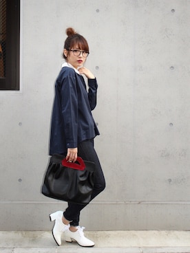 「MICOAMERI（ミコアメリ）のアイテム（バッグ）」を使った、舟山久美子♡くみっきーさん（レディース・155cm）の秋コーディネート