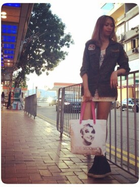 Paris Baleiさんのコーディネート