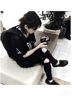 「UNIF（ユニフ）のアイテム（その他トップス）」を使った、ami.amiさん（レディース・162cm）の夏コーディネート