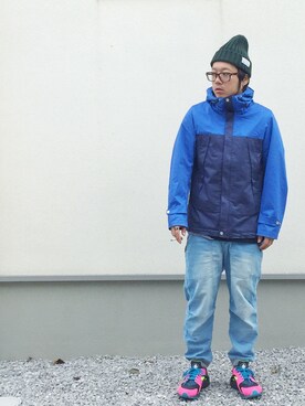 「アイテム（マウンテンパーカー、ブルー系）」を使った、KMDxxxxさん（メンズ・168cm）の秋コーディネート