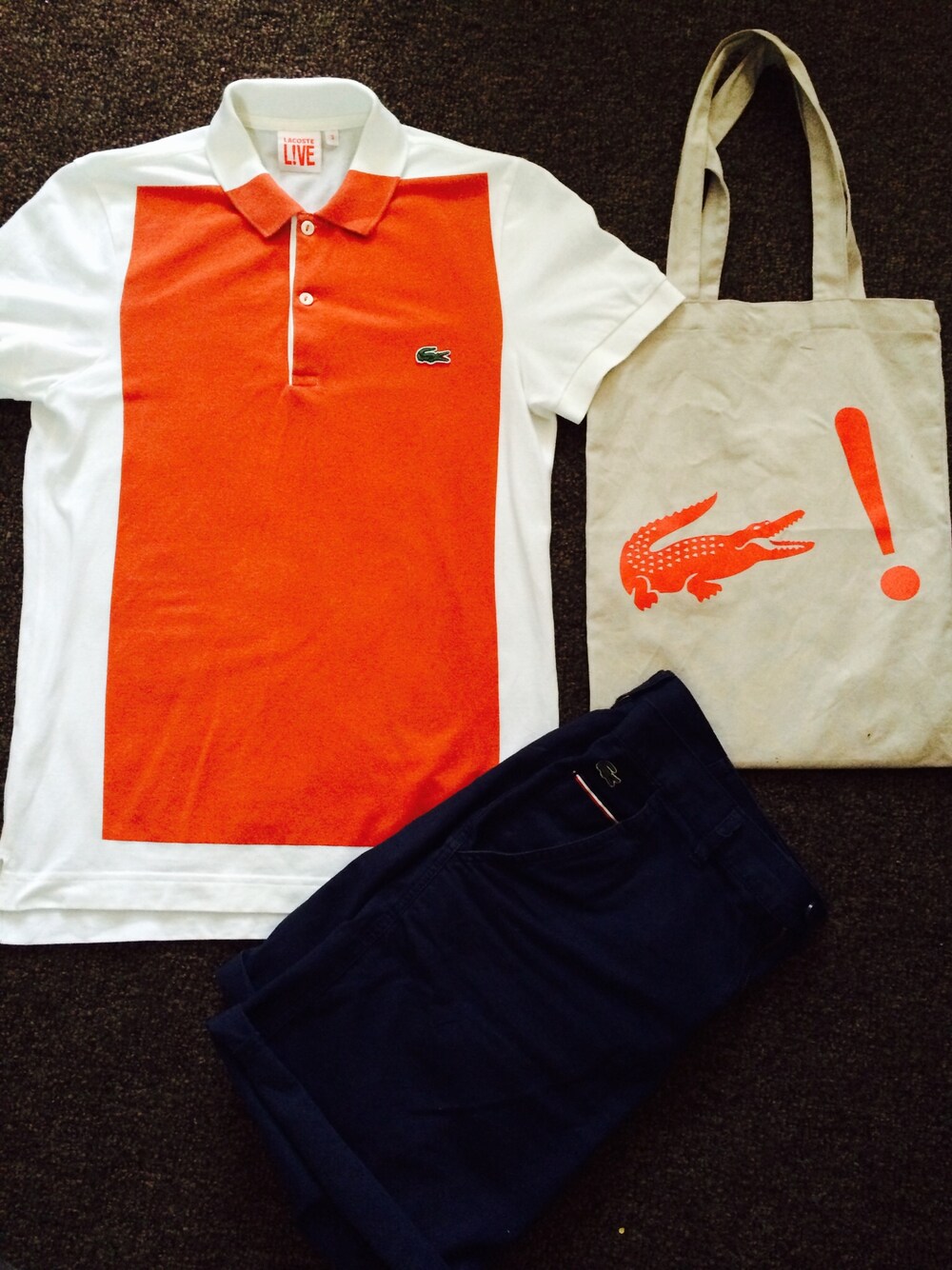 「ポロシャツ、LACOSTEL!VE」｜「LACOSTE L!VEのアイテム（ポロシャツ、ホワイト系）」を使った、ナンさん（メンズ・167cm）の春コーディネートの1枚目の写真