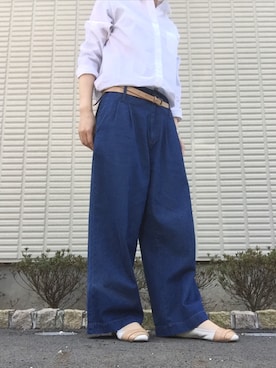 「URBAN RESEARCH DOORS WOMENS（アーバンリサーチ ドアーズ ウィメンズ）のDOORS ライトデニムタックパンツ（デニムパンツ、ブルー系）」を使った、あゆぽよさん（レディース・158cm）の春コーディネート