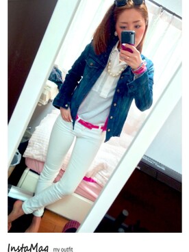 「J BRAND（ジェイブランド）のJBRAND（その他パンツ、ホワイト系）」を使った、Kaoriさん（レディース・162cm）の春コーディネート