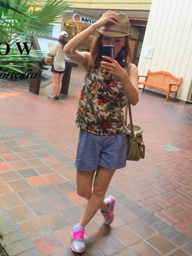 「VICKY（ビッキー）のアイテム（Tシャツ/カットソー、ホワイト系）」を使った、Kaoriさん（レディース・162cm）の夏コーディネート