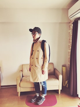「JOURNAL STANDARD（ジャーナルスタンダード）のアイテム（トレンチコート）」を使った、もろこし輪太郎さん（メンズ・170cm）の秋コーディネート