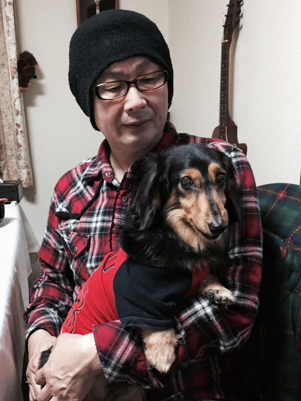 「OSADAのアイテム（シャツ/ブラウス、レッド系）」を使った、Yoshihiro  Yonezawaさん（メンズ・173cm）の秋コーディネートの1枚目の写真