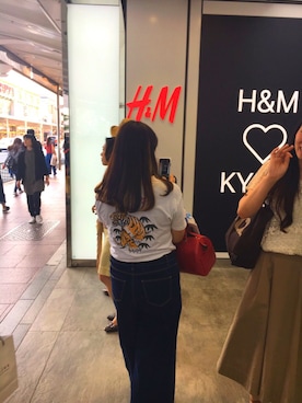 「アイテム（ボストンバッグ、レッド系）」を使った、りさこんこんこんさん（レディース・162cm）の春コーディネート