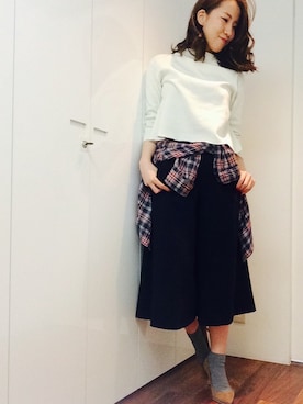 しおさきえり(ladiance代官山)さんのコーディネート