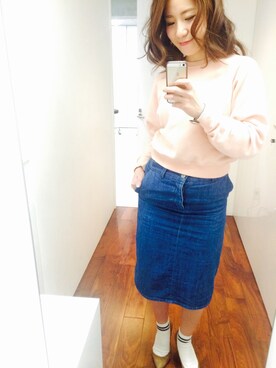 「ひざ丈スカート」｜「アイテム（スウェット）」を使った、しおさきえり(ladiance代官山)さん（レディース・162cm）の春コーディネート