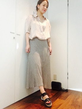 しおさきえり(ladiance代官山)さんのコーディネート