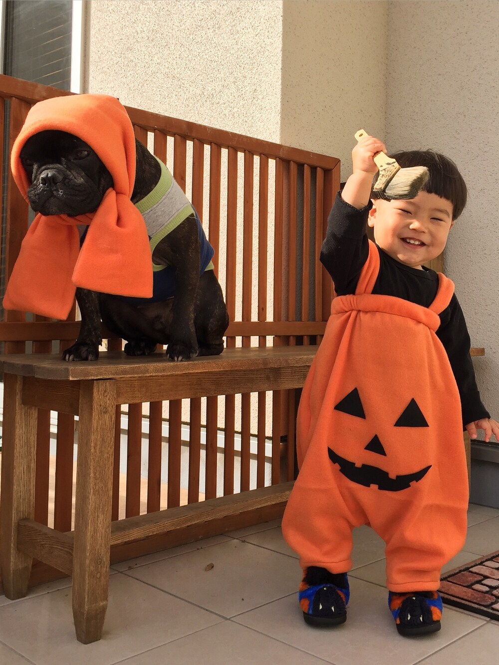 「WEAR HALLOWEEN 2014、ハロウィン、ハロウィンコーデ、かぼちゃ、フレンチブルドッグ」｜「Handmadeのアイテム（つなぎ/オールインワン、オレンジ系）」を使った、Chisato Matsumuraさん（キッズ・80cm）の秋コーディネートの1枚目の写真
