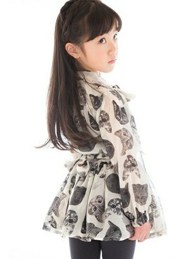 「How to Kiss a Frog（ハウトゥキスアフロッグ）のアイテム」を使った、Wonder apartmentさん（キッズ・140cm）の冬コーディネート