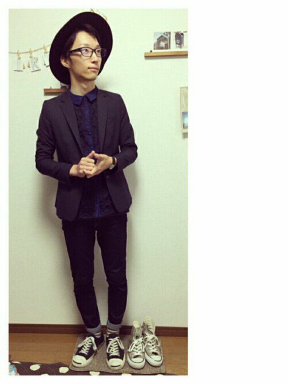 「Ray-BanのRay-Ban RX5220 メガネフレーム RX5220552000（メガネ、ブラック系）」を使った、shinさん（メンズ・169cm）の秋コーディネートの1枚目の写真