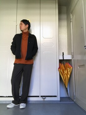 「halloween」｜「アイテム（スラックス）」を使った、84ersさん（メンズ・175cm）の秋コーディネート