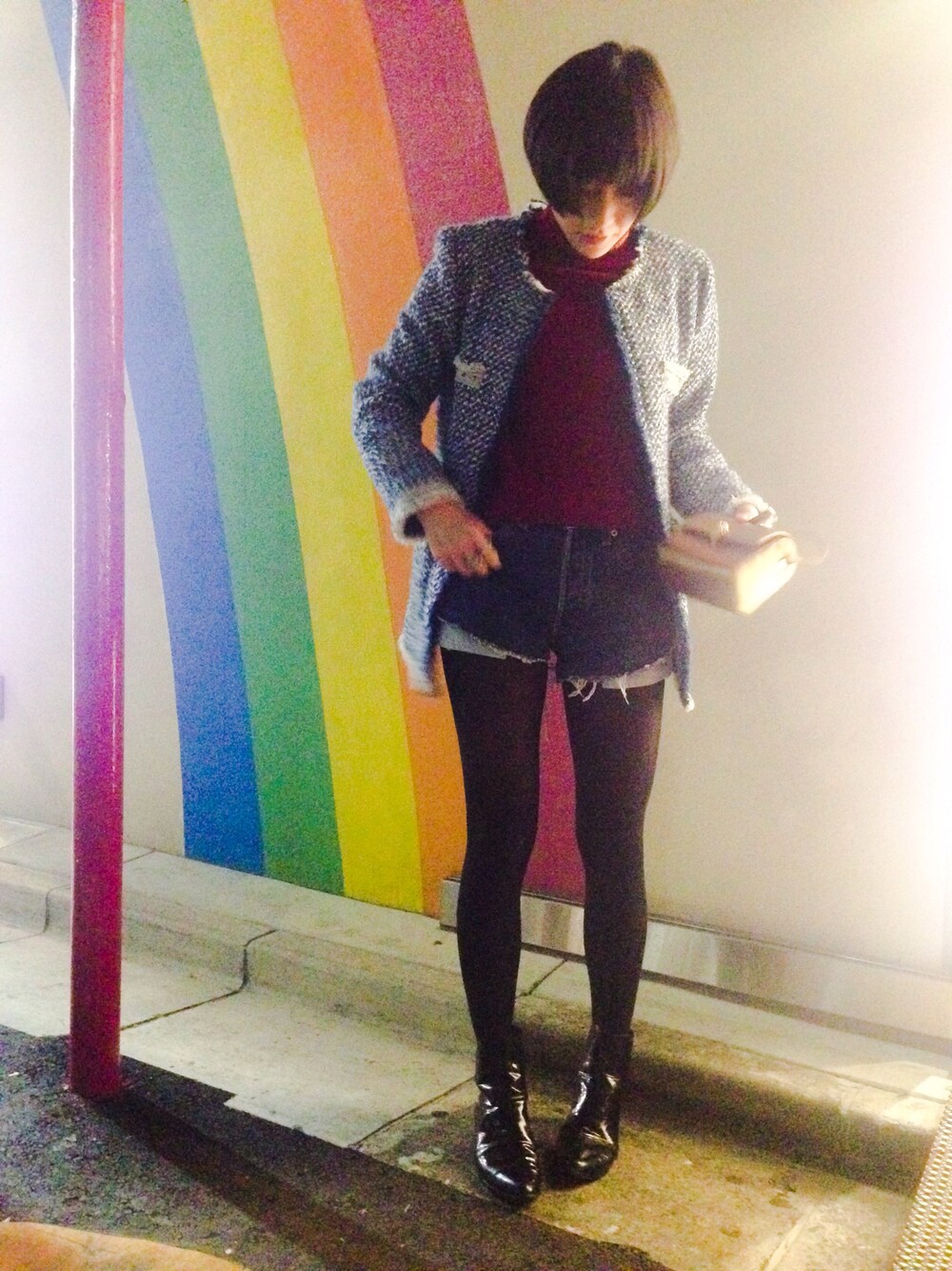 「FENDI、Levi's、Phillip lim、vintage」｜「FENDIのアイテム（ニット/セーター、レッド系）」を使った、shionさん（レディース・162cm）の秋コーディネートの1枚目の写真