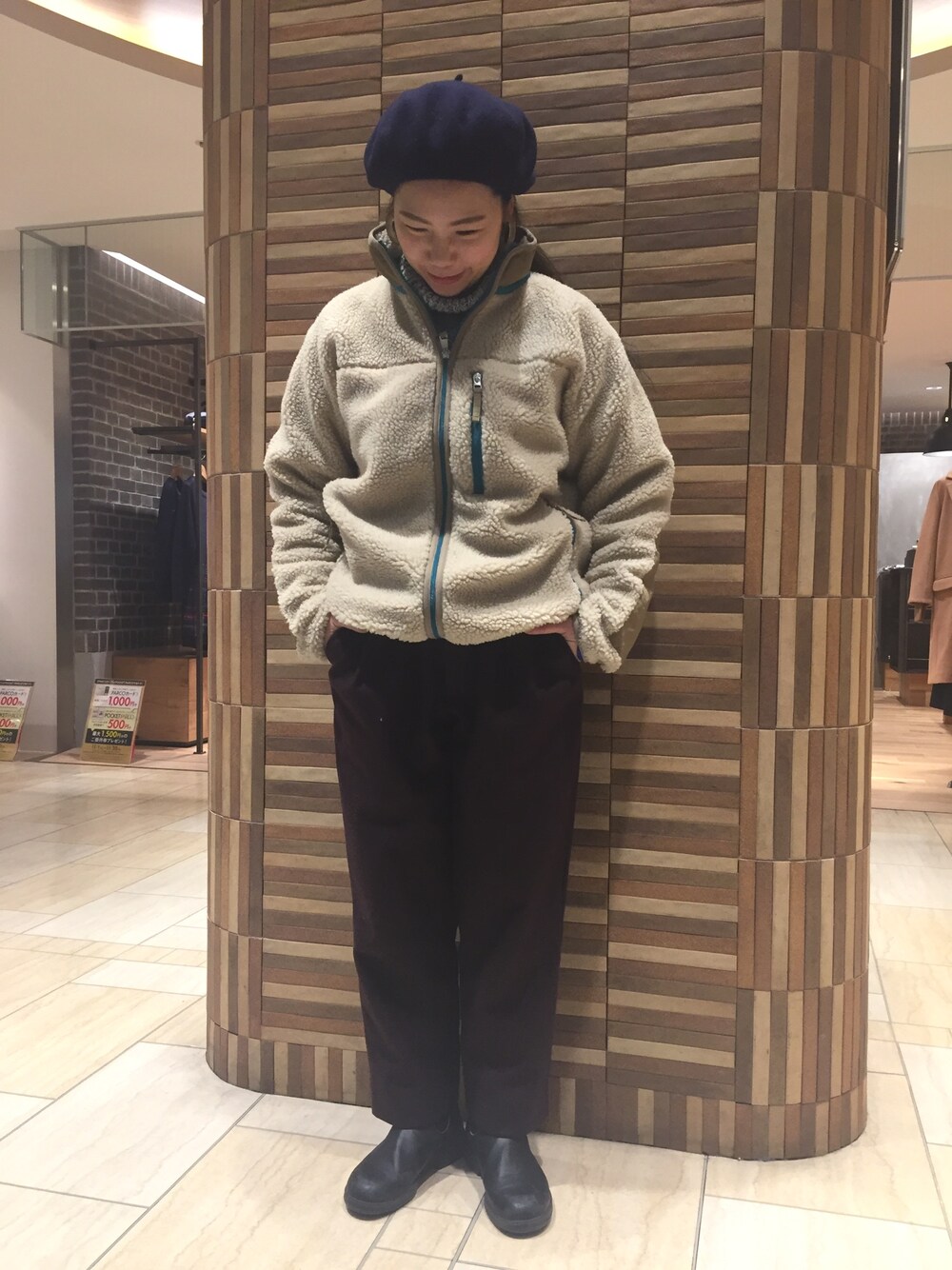 「ラクチンコーデ、フリース、マナスタッシュ、ぬくぬく」｜「MANASTASHのMANASTASH/マナスタッシュ　CLASSIC BOA JACKET（ブルゾン、ベージュ系）」を使った、小林さん（レディース・155cm）の秋コーディネートの1枚目の写真