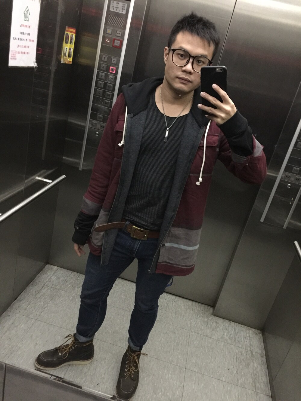 「MUJI Laboのアイテム（Tシャツ/カットソー、ブラック系）」を使った、JessieChenさん（メンズ・170cm）の秋コーディネートの1枚目の写真
