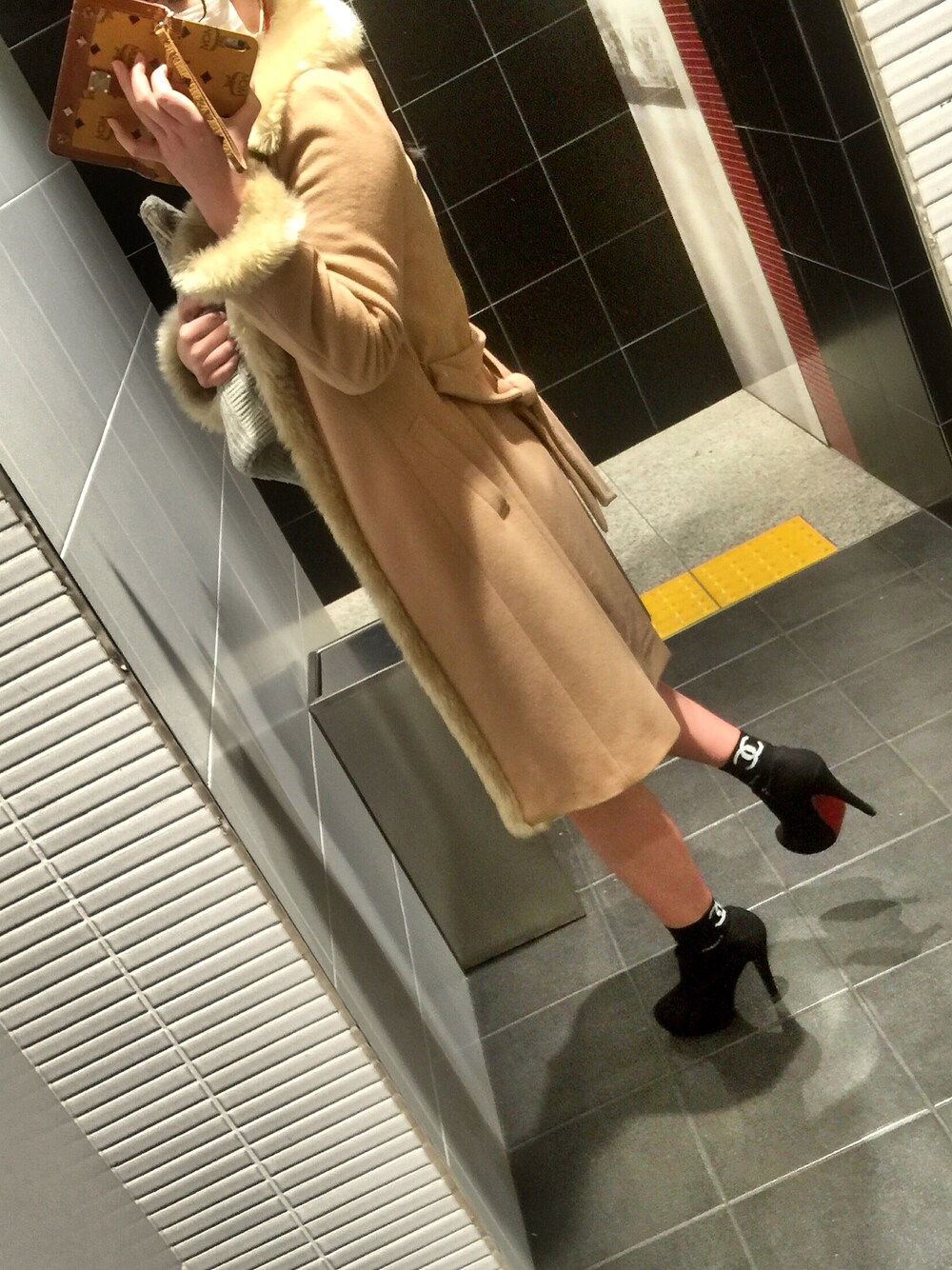 【お洒落コーデに♪】CHANEL ソックス CHANELのソックス/靴下を使った人気ファッションコーディネート