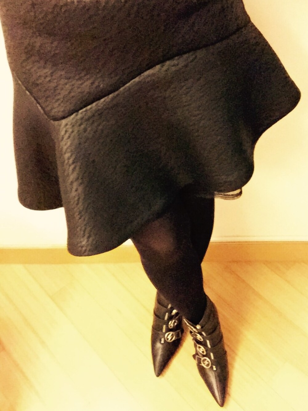 「skirt、seethrough、boots、CNY、black、cool look、neoprene、Hysteric Glamour、korea」｜「Bought from KoreaのCNY look（スカート、ブラック系）」を使った、4everyoungさん（レディース・169cm）の冬コーディネートの1枚目の写真