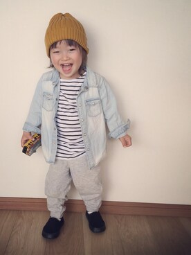 「ボーダーTシャツ」｜「アイテム（モカシン/デッキシューズ）」を使った、otaさん（キッズ・90cm）の春コーディネート