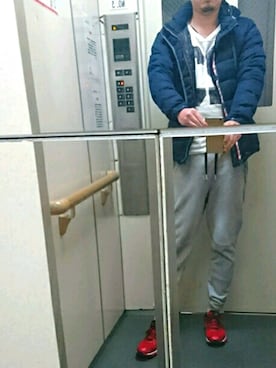 「ナンバーTシャツ」｜「アイテム（ジャケット/アウター）」を使った、いちおちゃん@アラサーさん（メンズ・181cm）の春コーディネート