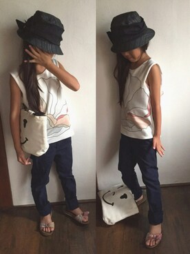 「ZARA（ザラ）のアイテム（Tシャツ/カットソー、ホワイト系）」を使った、eriiiiiさん（キッズ・90cm）の秋コーディネート