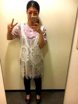 「coreのアイテム」を使った、Eri Suzukievaさん（レディース・157cm）の秋コーディネート