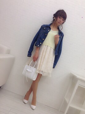 「オーガンジー」｜「アイテム（デニムジャケット）」を使った、牧野 桃美さん（レディース・155cm）の春コーディネート