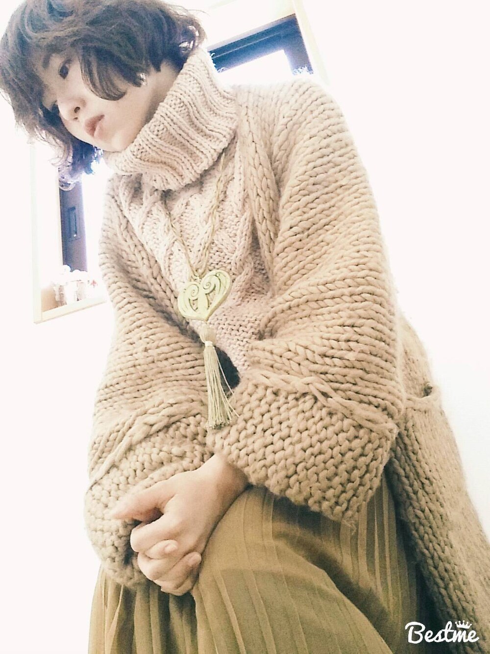 「VINTAGE、ゆるコーデ、AMERI、DEPT」｜「VINTAGEのアイテム（ニット/セーター、ベージュ系）」を使った、みぃさん（レディース・155cm）の冬コーディネートの1枚目の写真