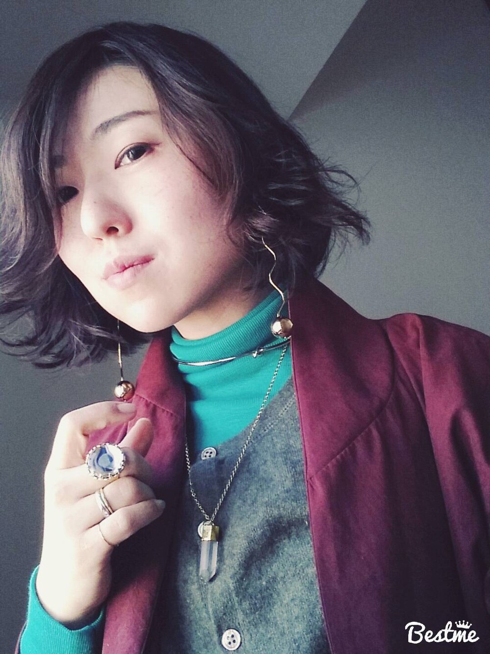 「アクセサリーじゃら付け、ゴールド、波のようです、VOTOPA」｜「VTOPIAのWAVE PIERCE（ピアス（両耳用）、ゴールド系）」を使った、みぃさん（レディース・155cm）の春コーディネートの1枚目の写真