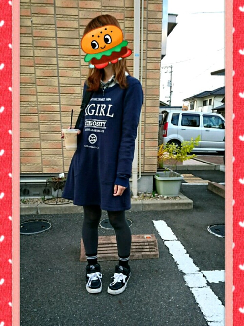 「カジュアル、ワンピ×ワンピ、タイツ×靴下、さむい」｜「X-girlのアイテム（ワンピース、ブルー系）」を使った、haruさん（レディース・157cm）の秋コーディネートの1枚目の写真