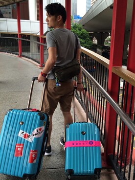 「アイテム（ボディバッグ/ウエストポーチ、グリーン系）」を使った、毛_Mouさん（メンズ・165cm）の春コーディネート