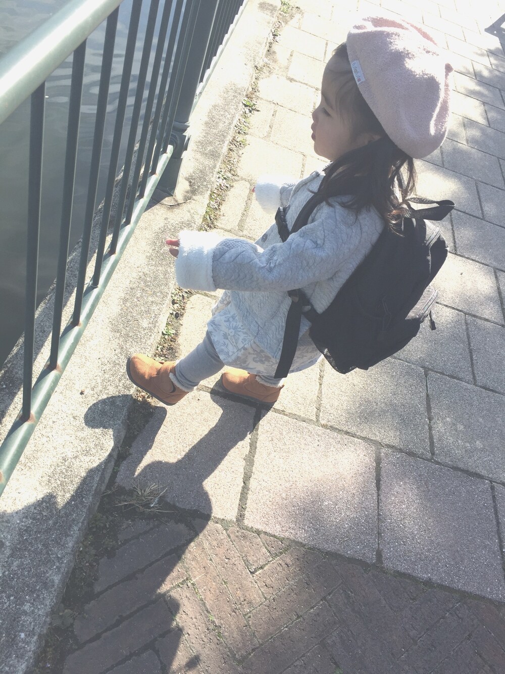 「キッズコーデ、プチプラコーデ、女の子コーデ、ベレー帽、1歳10ヶ月、おんなのこ、フユコーデ、冬」｜「Birthdayのアイテム（ハンチング/ベレー帽、ピンク系）」を使った、kokonaaaさん（キッズ・80cm）の冬コーディネートの1枚目の写真