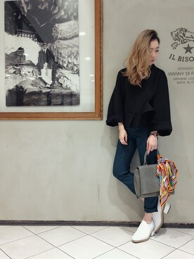 「OUTRO SOL（アウトロ ソル）のアイテム」を使った、MIKIさん（レディース・158cm）の秋コーディネート