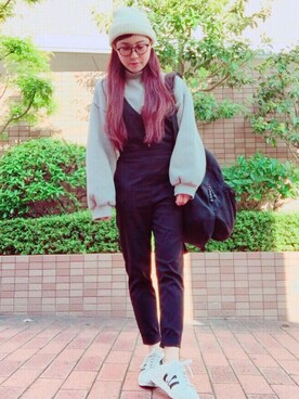 「白いスニーカー」｜「アイテム（サロペット/オーバーオール）」を使った、楓さん（レディース・158cm）の春コーディネート