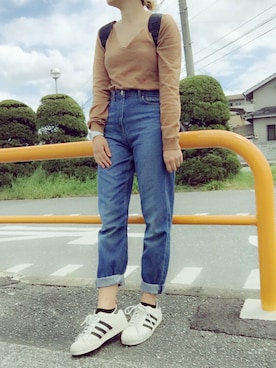 「白いスニーカー」｜「アイテム（腕時計）」を使った、楓さん（レディース・158cm）の秋コーディネート
