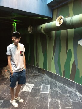 「ALDO（アルド）のアイテム（スニーカー）」を使った、白懷特さん（メンズ・184cm）の夏コーディネート