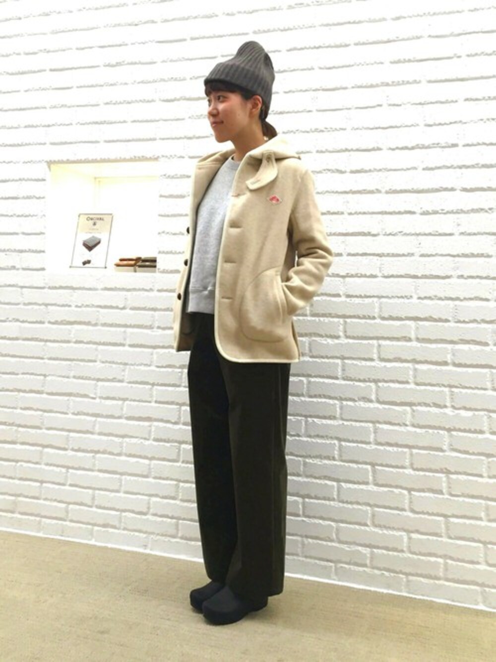 「Danton、Bshop、dansko、mature ha、morris&sons、ウールモッサ、YOUNG & OLSEN The DRYGOODS STORE、Bshop EXPOCITY店」｜「DANTONの【DANTON ダントン】ウールモッサ シングルフードジャケット WOMEN（その他アウター、ベージュ系）」を使った、ニシヤマさん（レディース・163cm）の秋コーディネートの1枚目の写真
