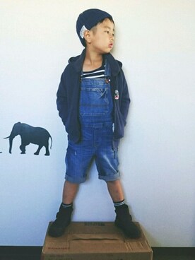 「HELLY HANSEN（ヘリーハンセン）のアイテム（パーカー）」を使った、riiiiikさん（キッズ・110cm）の秋コーディネート