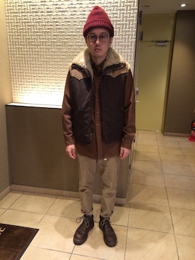 「WOOLRICH（ウールリッチ）のアイテム（ダウンベスト）」を使った、Mdskさん（メンズ・173cm）の冬コーディネート
