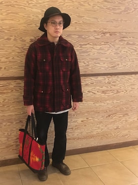 「WOOLRICH（ウールリッチ）のアイテム（その他アウター）」を使った、Mdskさん（メンズ・173cm）の冬コーディネート