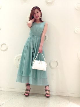「アイテム（サンダル、グリーン系）」を使った、marinaさん（レディース・168cm）の夏コーディネート