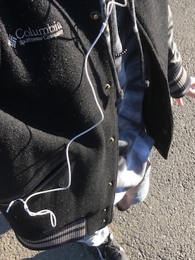 「アイテム（デニムパンツ、シルバー系）」を使った、TAKAO24Kさん（メンズ・174cm）の冬コーディネート