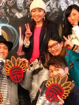 「TOMMY HILFIGER（トミーヒルフィガー）のアイテム（テーラードジャケット）」を使った、坂井美千子さん（レディース・156cm）の夏コーディネート