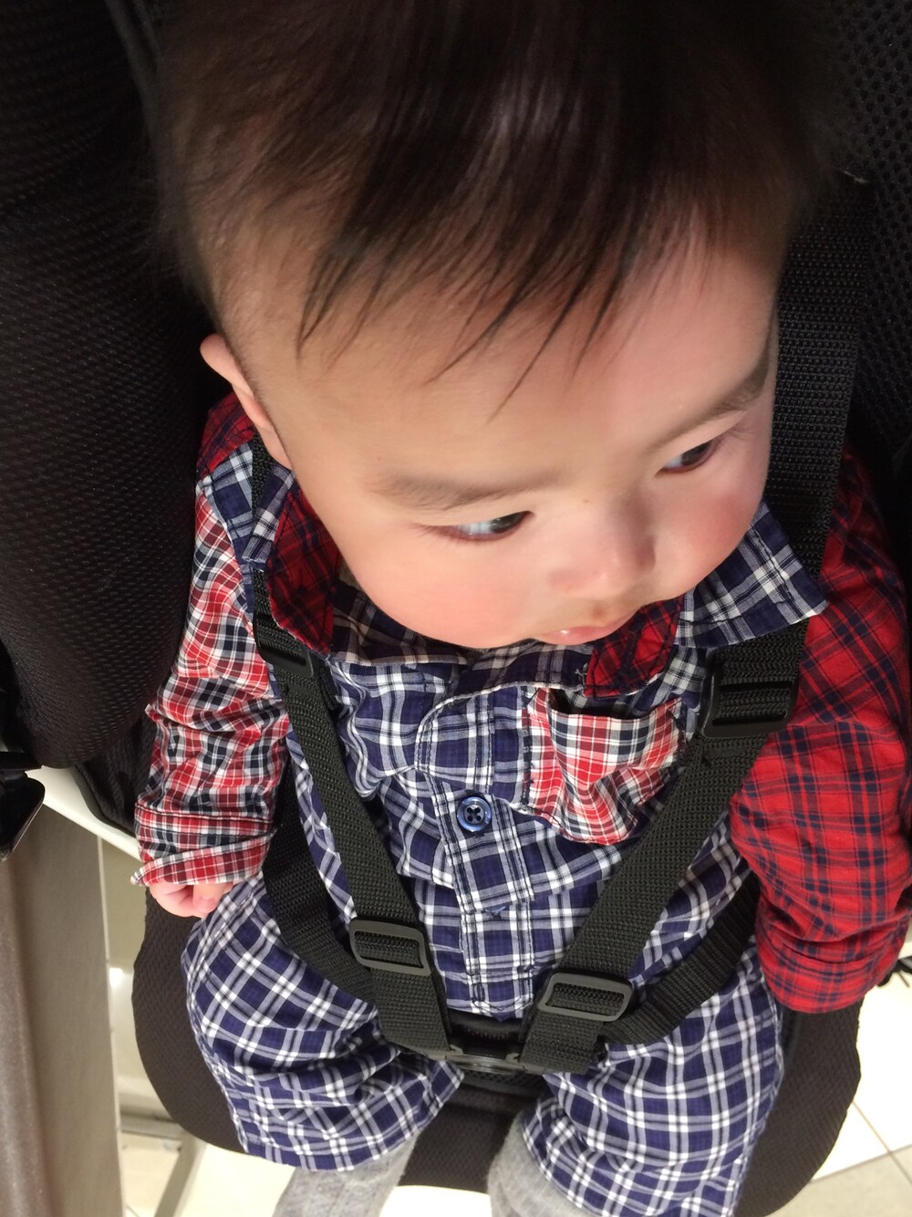 「baby、ベビーコーデ、4ヶ月、おとこのこ、GAPbaby」｜「babyGAPのアイテム（ロンパース、その他）」を使った、puuuumaさん（キッズ・60cm）の春コーディネートの1枚目の写真