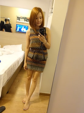 「Thailandのアイテム（ワンピース、ブラウン系）」を使った、la uさん（レディース・166cm）の秋コーディネート