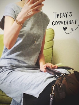 「アイテム（ヘアアクセサリー、ブルー系）」を使った、はるさん（レディース・159cm）の秋コーディネート