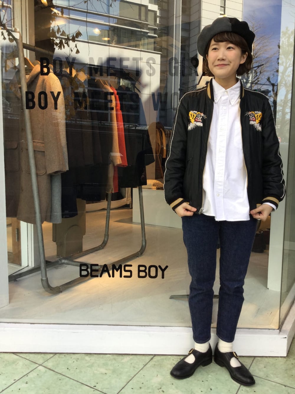 「BEAMS、BEAMS BOY、スカジャン、東洋エンタープライズ」｜「BEAMS BOYのorslow × BEAMS BOY / PEN SLIM RIGID ■◇（デニムパンツ、ブルー系）」を使った、あさやま ふうこさん（レディース・158cm）の冬コーディネートの1枚目の写真