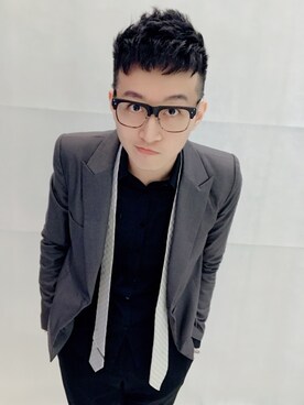 「GUCCI（グッチ）のアイテム（フォーマルスーツ/小物、グレー系）」を使った、LilYangさん（メンズ・179cm）の秋コーディネート
