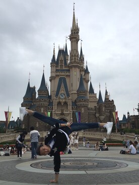 「adidas（アディダス）のアイテム（トップス、ホワイト系）」を使った、LilYangさん（メンズ・179cm）の秋コーディネート